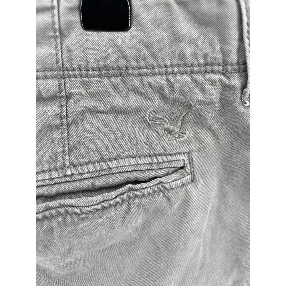 American Eagle Outfitters Prep Chino Shorts Men’s 31 Gray Vacation